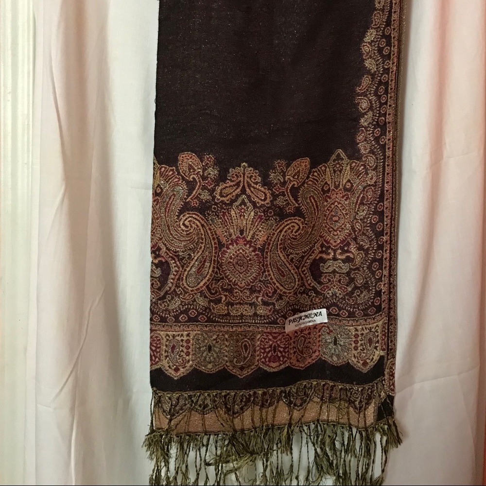 Reversible scarf